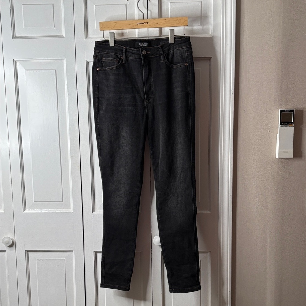 Judy Blue Black Denim Skinny Jeans with Contrast Stitching 13/31
